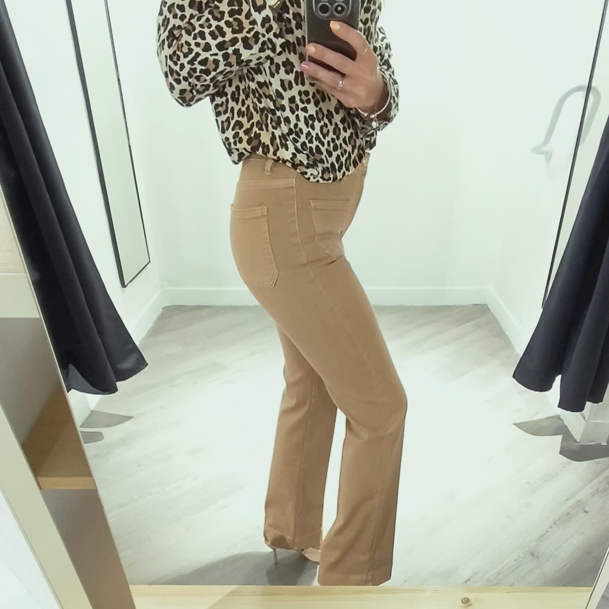 Pantalon, vue 2