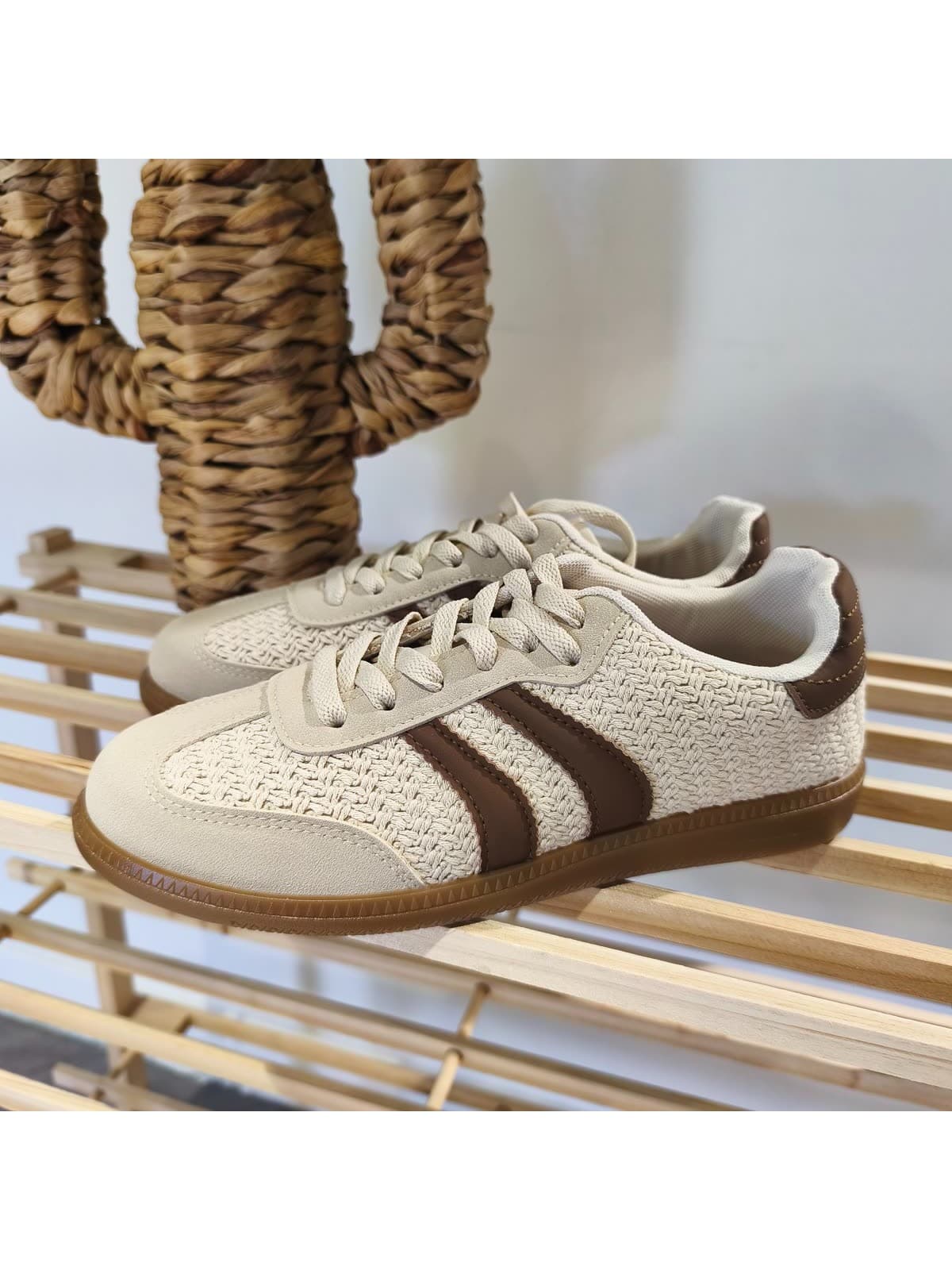 Baskets bandes ecru/choco
